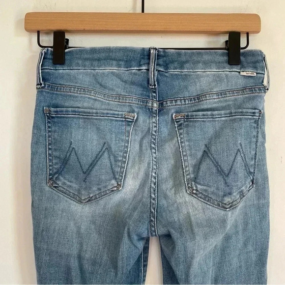 Mother The Looker Ankle Fray Blue Jeans in Birds of Paradise Wash Womens Size 26 - Picture 6 of 12